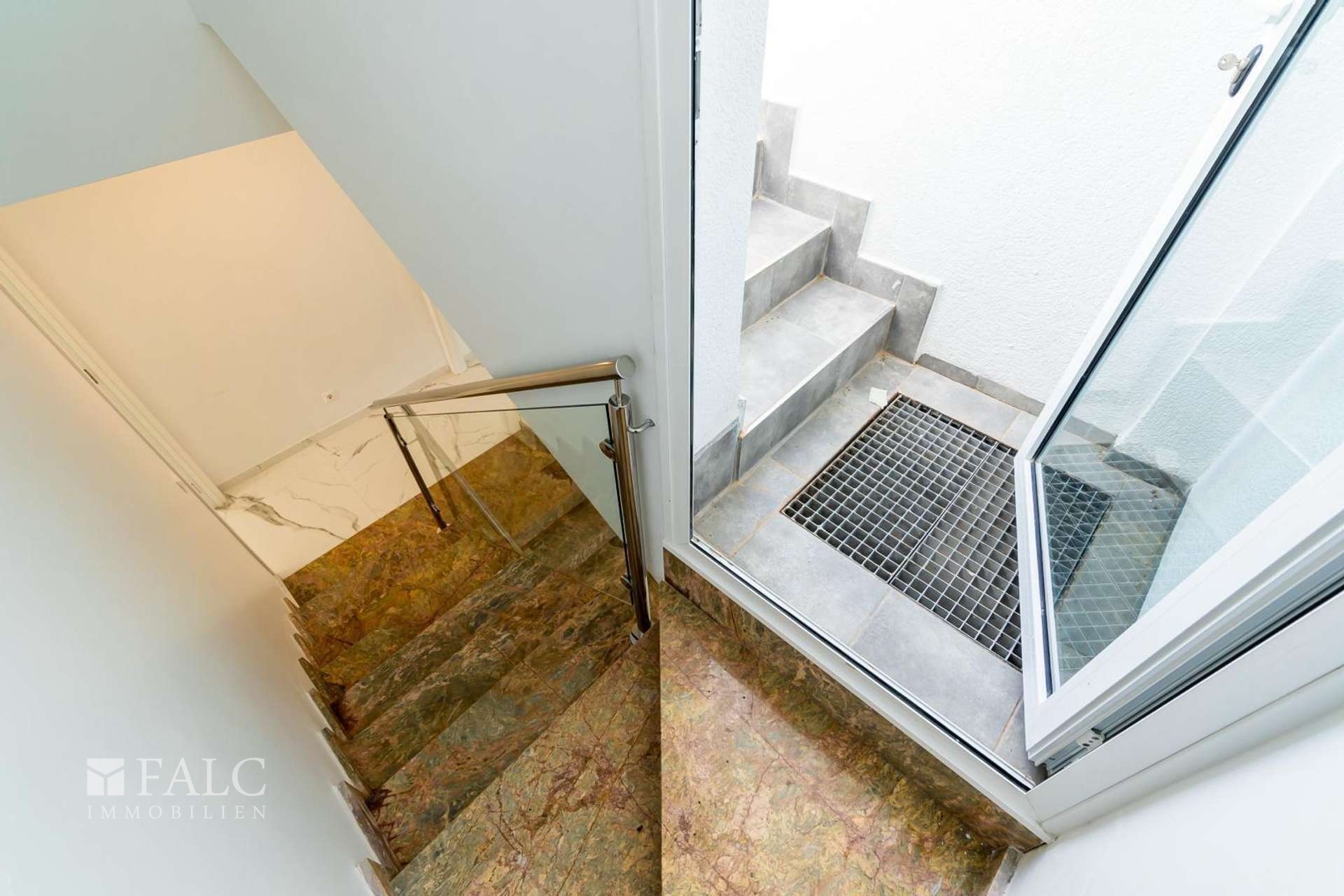 Aufgang Dachterrasse